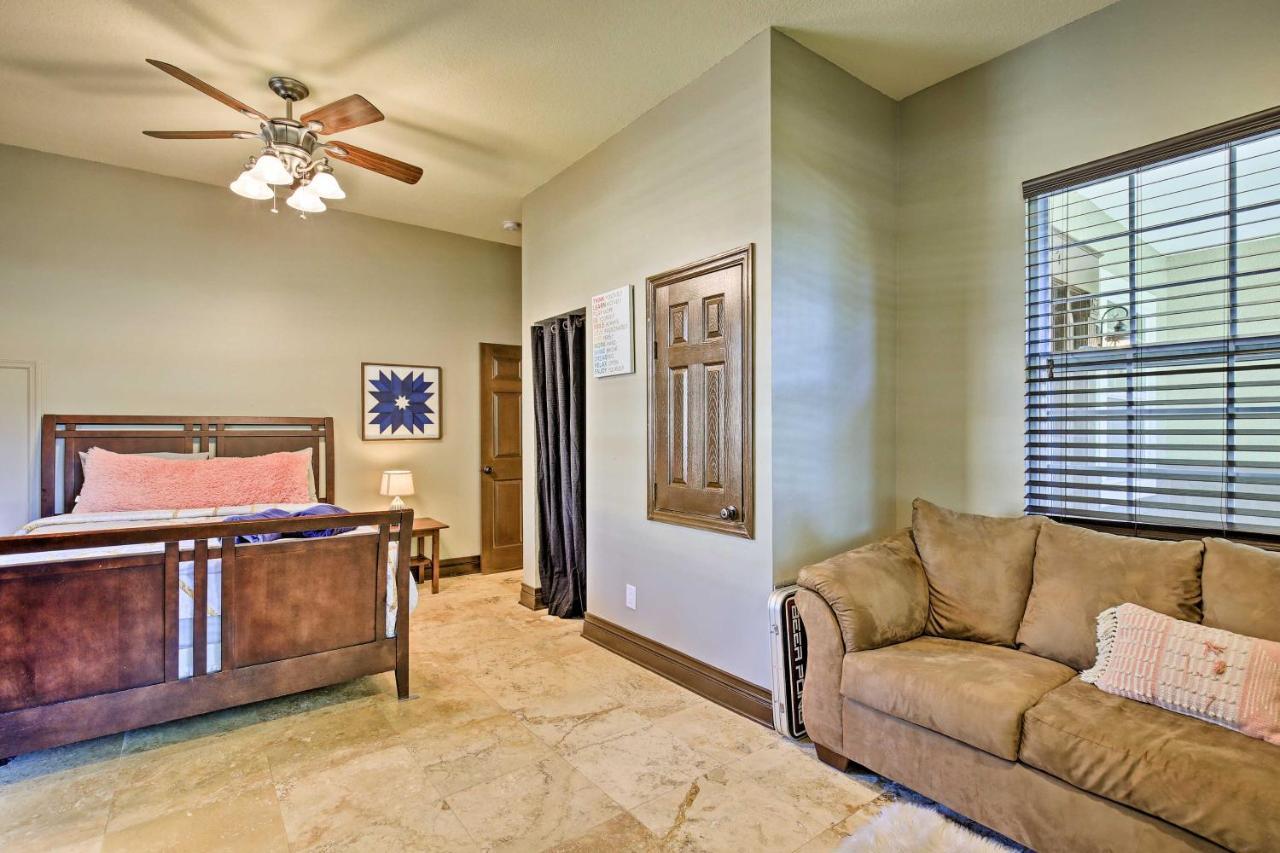 Villa Tampa Oasis With Pool About 7 Mi To Busch Gardens! Exterior foto