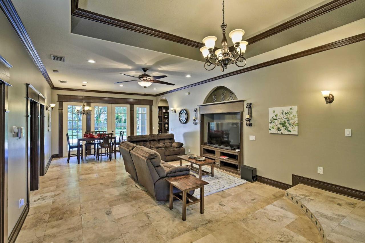 Villa Tampa Oasis With Pool About 7 Mi To Busch Gardens! Exterior foto